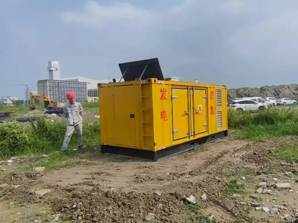 芜湖200KW柴油发电机机组每小时的油耗量受哪些因素影响？